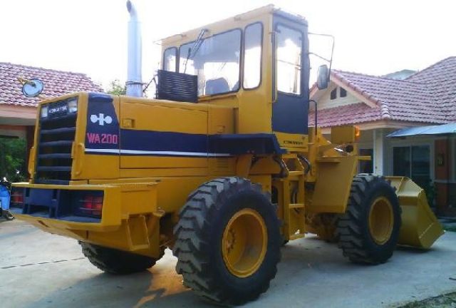 ขาย Komatsu WA200-1 Repaint นำเข้าจากญี่ปุ่น