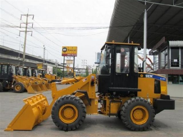 รถตักล้อยาง SEM BY CATERPILLAR รุ่น 616B (1.6 ตัน) สนใจติดต่อคุณ พรชัย Tel.090-8808212