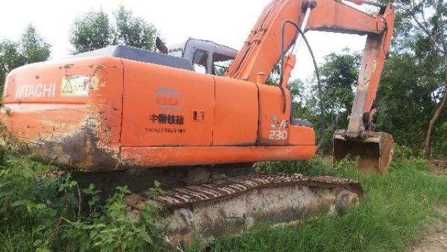 ขายคับ รถเเบคโฮHITACHI ZX230