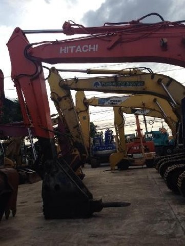 HITACHI EX200