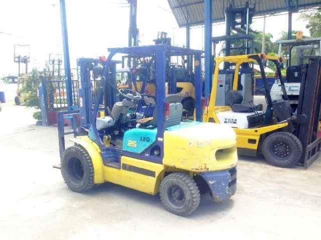 รถยกขนาด2.5ตันดีเซล เสา3,4เมตร KOMATSU FD25-12