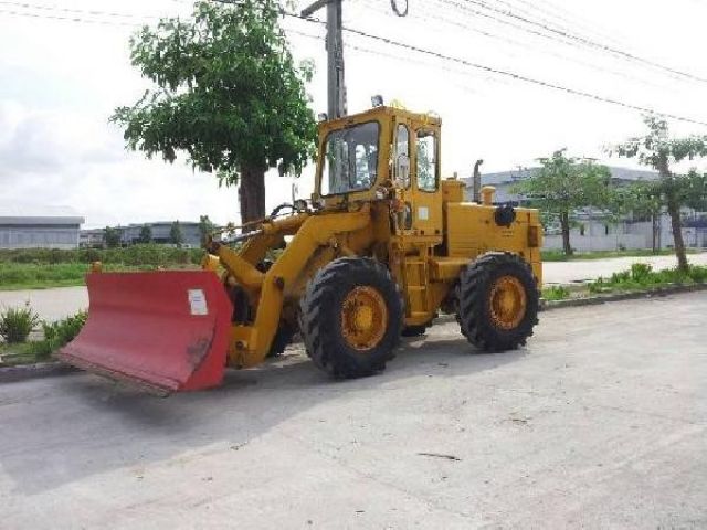 JH63-2 # 10209 : รถตัก komatsu รถนอก นำเข้า โทร.กุ้ง:0813062283