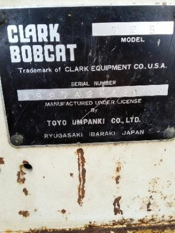 รถตักล้อยาง BOB CAT TCM 725