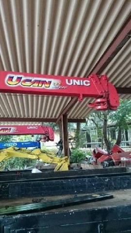 เครน Unic URA504 4 ตอนพับฮุ้ก ขายาว พร้อมรีโมท