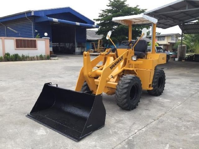 รถตักล้อยาง YANMAR V3 นำเข้าจากญี่ปุ่น ขนาดเท่า KOMATSU WA30