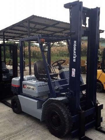 ขายถูก FORKLIFT KOMATSU FD25-11 นำเข้าจากญี่ปุ่น มีเอกสารยืนยัน