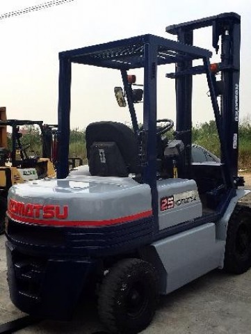 ขายถูก FORKLIFT KOMATSU FD25-11 นำเข้าจากญี่ปุ่น มีเอกสารยืนยัน