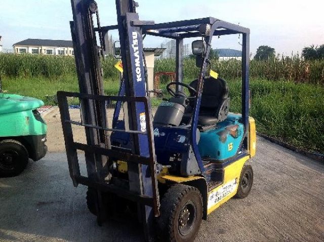 ขายรถ Forklift KOMATSU FD15-16 เครื่องยนต์ดีเซล, เกียร์ออโต้, ขนาด 1.5 ตัน พร้อมใช้งานค่ะ