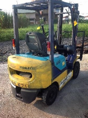 ขายรถ Forklift KOMATSU FD15-16 เครื่องยนต์ดีเซล, เกียร์ออโต้, ขนาด 1.5 ตัน พร้อมใช้งานค่ะ