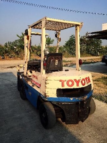 ขาย FORKLIFT - TOYOTA 4FD20