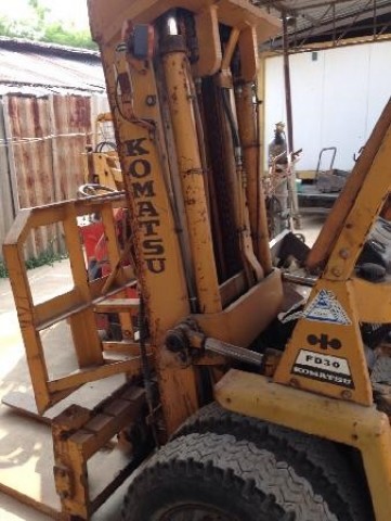 KOMATSU FD30-7 FORK LIFT