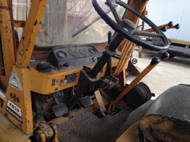 KOMATSU FD30-7 FORK LIFT