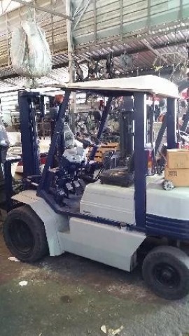 Forklift Komatsu FG25L-11 รถยก 2.5 ตัน นำเข้าญี่ปุ่น