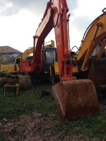 EX 200 2 Hitachi