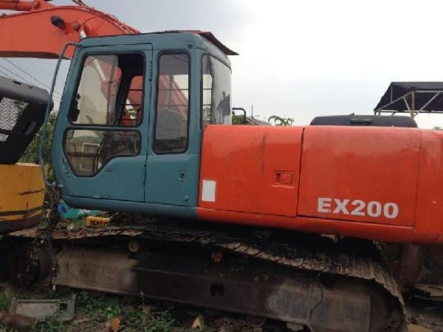 EX 200 2 Hitachi