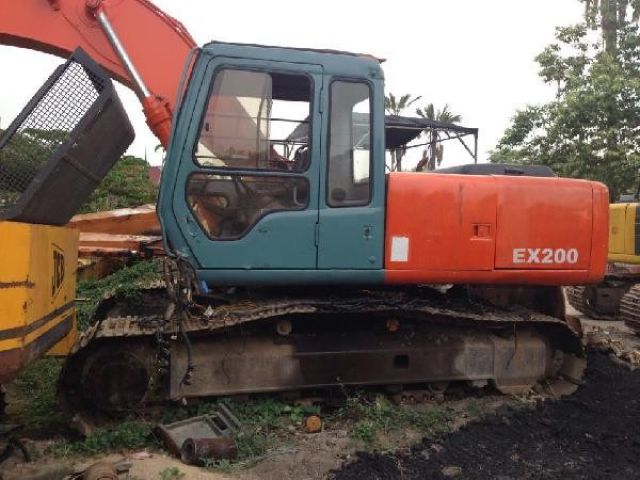 EX 200 2 Hitachi