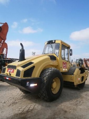 รถบด BOMAG BW211D-4 ปี2005 แท้จากเยอรมัน กำลังถึงไทยเร็วๆนี้ครับ