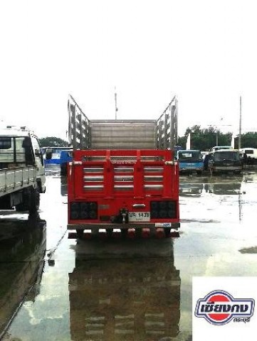 ISUZU ELF แต่งอย่างงาม แบบจัดเต็ม รถจอดอยู่ที่เซียงกง สระบุรีครับ