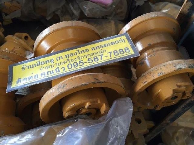 โรลเลอร์ komatsu pc30 นำเข้าจากเกาหลี