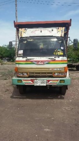 ขายรถสิบล้อ Hino F18 เพลาเดียว ไม่มีดั๊มพ์ สภาพสวยมาก