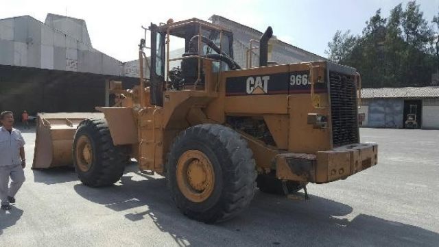 รถตักล้อยางCATERPILLAR 966E