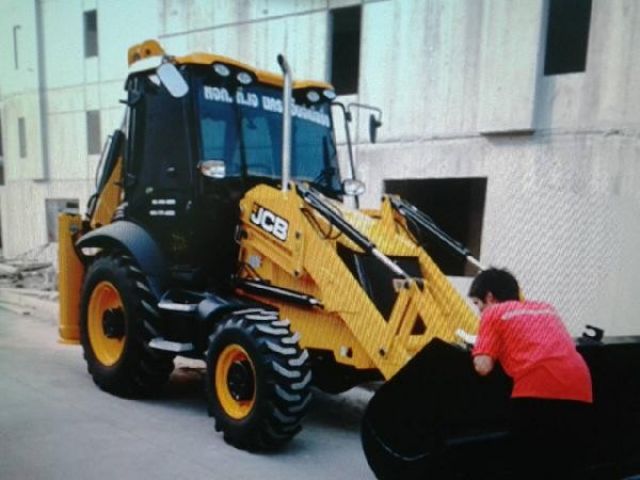 ให้เช่ารถ JCBบริการให้เช่ารถJCB(รถใหม่มั่นใจกว่า) ( รถใหม่มีตู้แอร์ ผ่านระบบเซฟตี้) รถมีประกันภัยหน้างาน