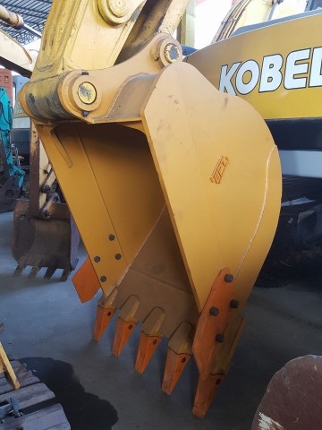 KOMATSU PC200-8 นอกญี่ปุ่น ราคา 2,200,000