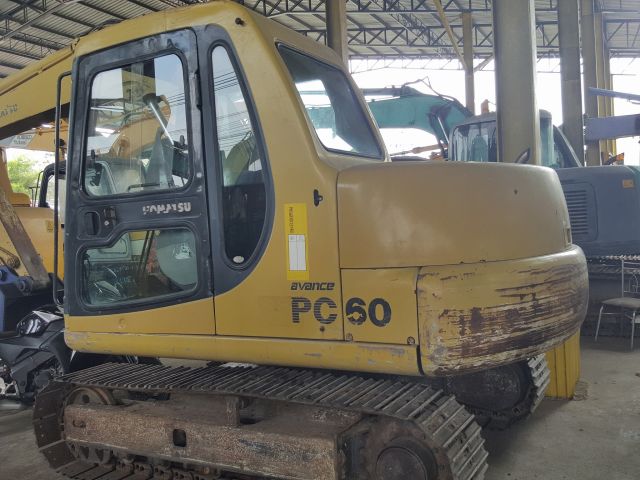 KOMATSU PC60 นอกญี่ปุ่น ราคา 820,000