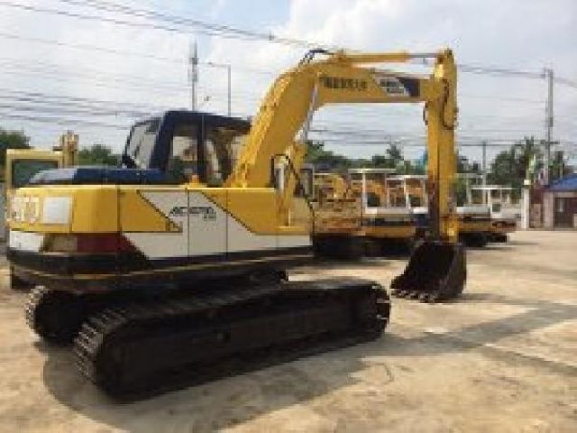 รถขุด Kobelco SK120 มือสอง นำเข้าจากญี่ปุ่น สภาพสวย พร้อมใช้งาน