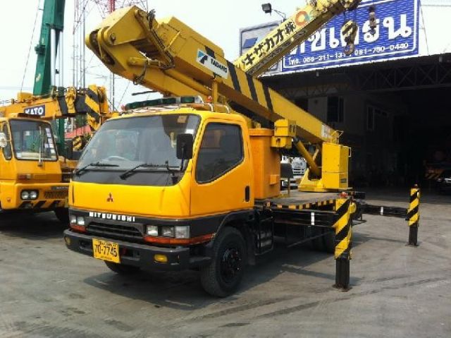 ขายรถกระเช้า TADANO 6 ล้อ รุ่น AT185CG ยกสูง 18.5เมตร ปี 1999