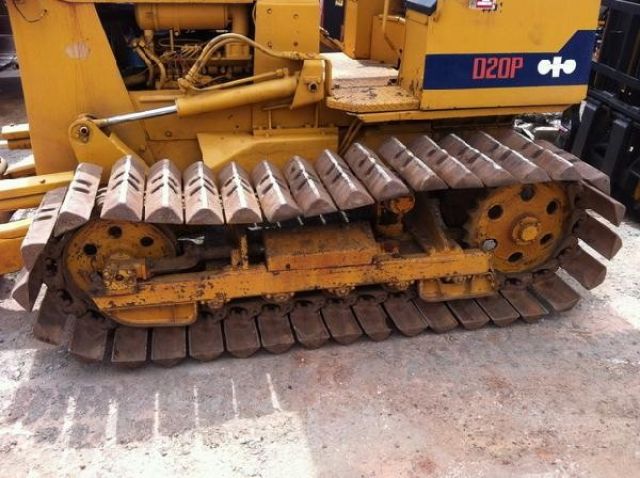 รถดันดิน KOMATSU D20P-6