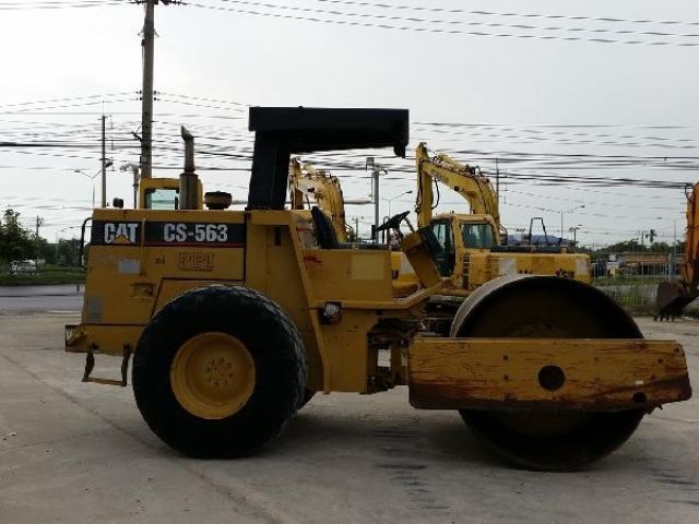 มาใหม่ !! ขายรถบดบดอัดสั่นสะเทือนตัวบดหน้าเรียบ CATERPILLAR CS-563 นำเข้าจากประเทศอเมริกาแท้ 100% สภาพสวย