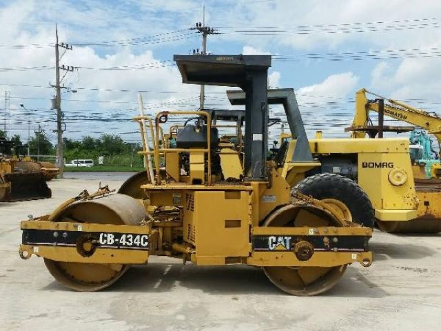 มาใหม่ ขายใหม่ !! รถบด 7 ตัน ยี่ห้อ CATERPILLAR CB434C นำเข้าจาก USA แท้ 100% ไม่เคยใช้งานในไทย สภาพสวย