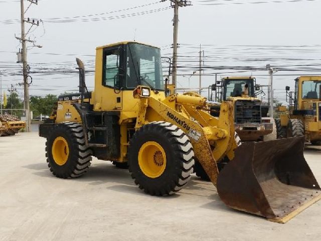 ใหม่ WA320-3MC ยีห้อ KOMATSU รถเก่านอก สภาพสวย ไม่เคยใช้งานในไทย