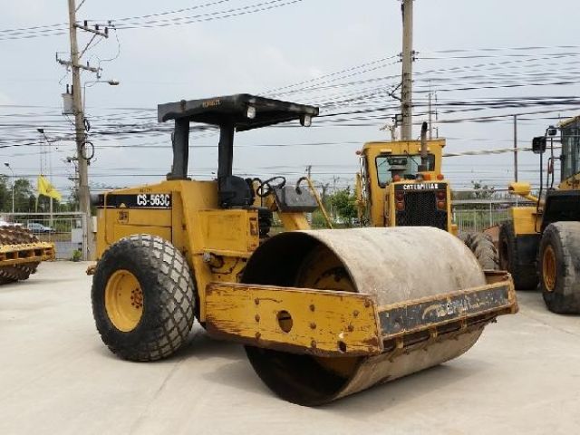 ขายรถบดบดอัดสั่นสะเทือนตัวบดหน้าเรียบ CATERPILLAR CS-563C นำเข้าจากประเทศอเมริกาแท้ 100% สภาพสวย