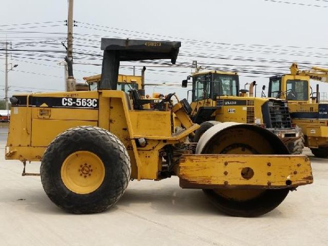 ขายรถบดบดอัดสั่นสะเทือนตัวบดหน้าเรียบ CATERPILLAR CS-563C นำเข้าจากประเทศอเมริกาแท้ 100% สภาพสวย