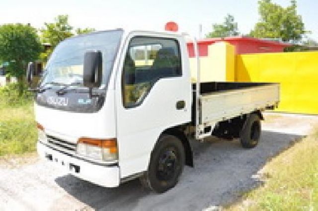 ขายรถกะบะ รถบรรทุก 4 ล้อใหญ่ Isuzu ELF หัวการ์ตูน 4300cc ดีเซล ทะเบียนไม่ติดเวลา