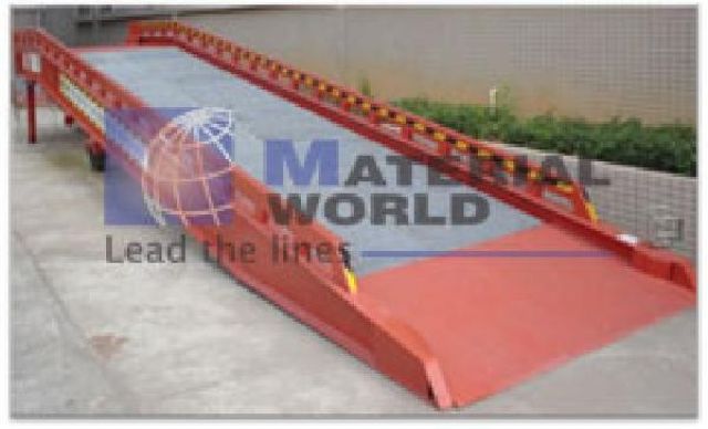 ขาย Mobile Ramp สะพานโหลดสินค้าสำหรับโฟล์คลิฟท์