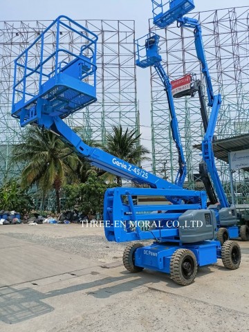 รถกระเช้า Boom Lift Genie Z-45/25