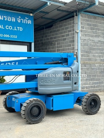 รถกระเช้า Boom Lift Genie Z-45/25J