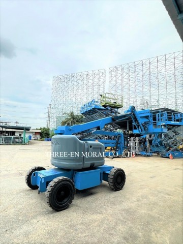 รถกระเช้า Boom Lift Genie Z-45/25J