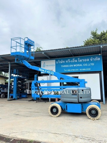 รถกระเช้า Boom Lift Genie Z-45/25