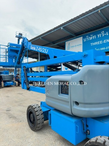 รถกระเช้า Boom Lift Genie Z-45/25J