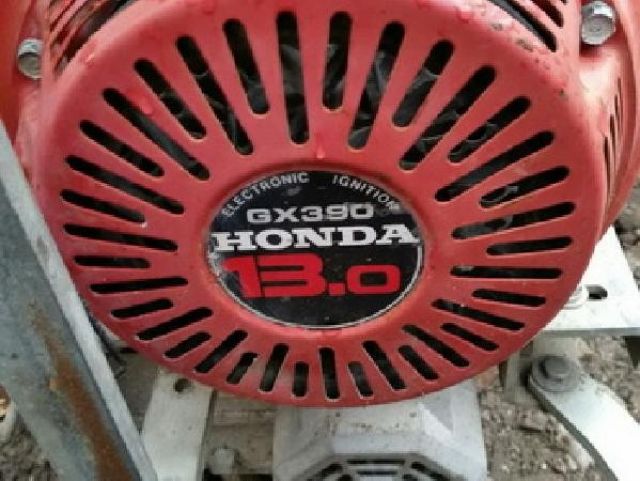 ขาย - เครื่องขัดพื้นปูน ตอนกรีด ขัดมัน มือสองญี่ปุ่น เครื่อง HONDA 4 จังหวะ พร้อมใช้งาน