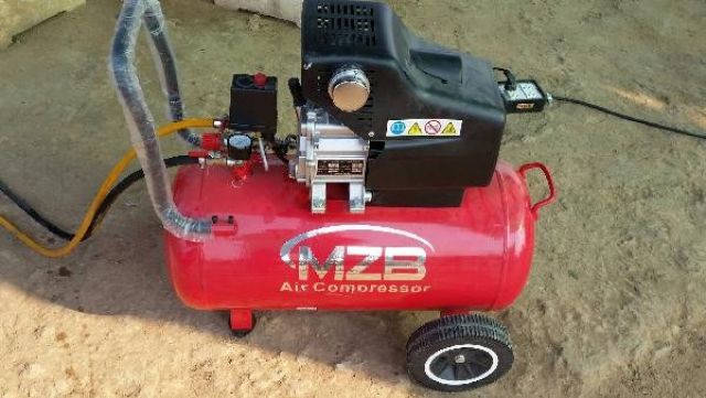 ขาย ปั้มลมขนาดเล็ก AIR COMPRESSOR มอเตอร์ไฟฟ้า ไฟ 220 V ของใหม่ ไม่รวมสาย