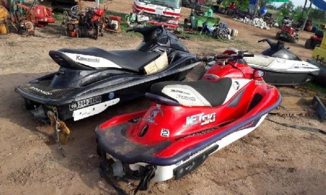 มาถึงแล้วครับ เรือ เจ๊ตสกี KAWASAKI , YAMAHA เครื่อง 1200 CC เก่าญี่ปุ่น สภาพสวย ราคา 78,000-120,000 บาท