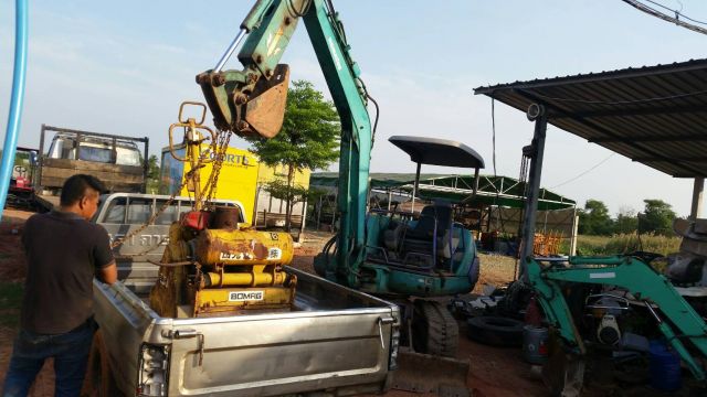 tractor-backhoe จัดส่งรถบดเดินตามไปให้ลูกค้า ขาประจำที่ชัยภูมิครับ พร้อมใช้ เก่าญี่ปุ่น