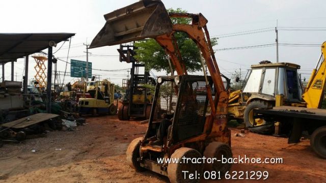 ตรวจเช๊คสภาพเสร็จแล้วครับ เตรียมส่งให้ลูกค้า อุบลราชธานี รถตักล้อยาง BOBCAT เก่านอก