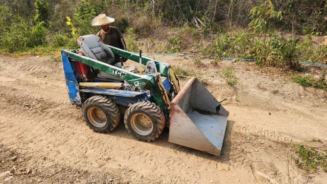 ????ขาย รถตักล้อยาง BOBCAT 315 มีไลน์ไปปิ้ง บุ้งกี๋สแตนเลส เก่าญี่ปุ่น ไม่เคยใช้ในไทย พร้อมใช้งาน ????