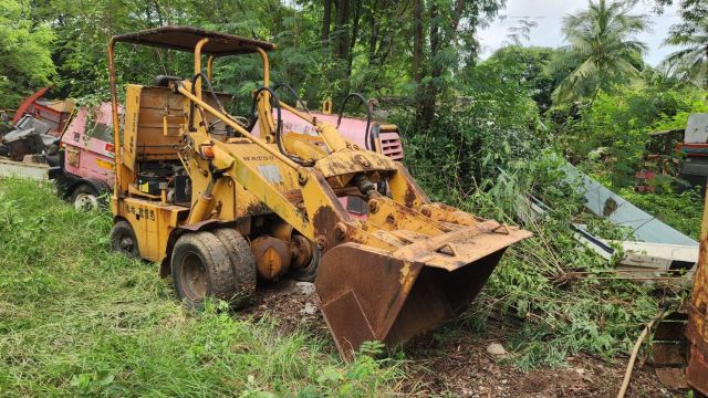 ขาย รถตักล้อยาง KOMATSU SD10 เครื่อง ISUZU ดีเซล เก่าญี่ปุ่นแท้ ล้อหน้าคู่ สภาพเดิมๆจากนอก